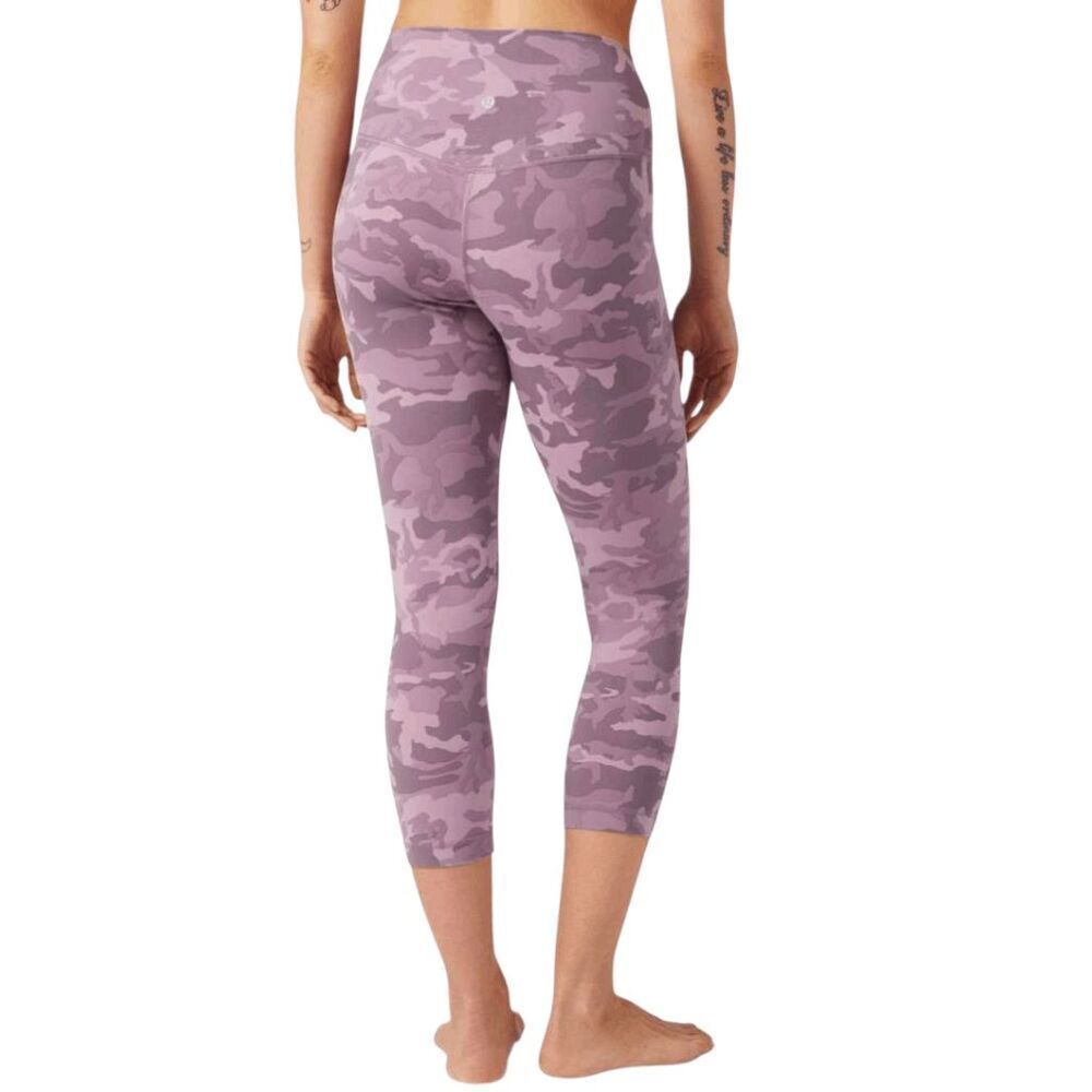 LULULEMON ATHLETICA Align Crop '21' in Incognito Camo Pink Taupe Multi Size 4